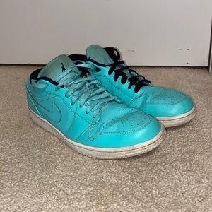 Jordan 1 low hyper turquoise